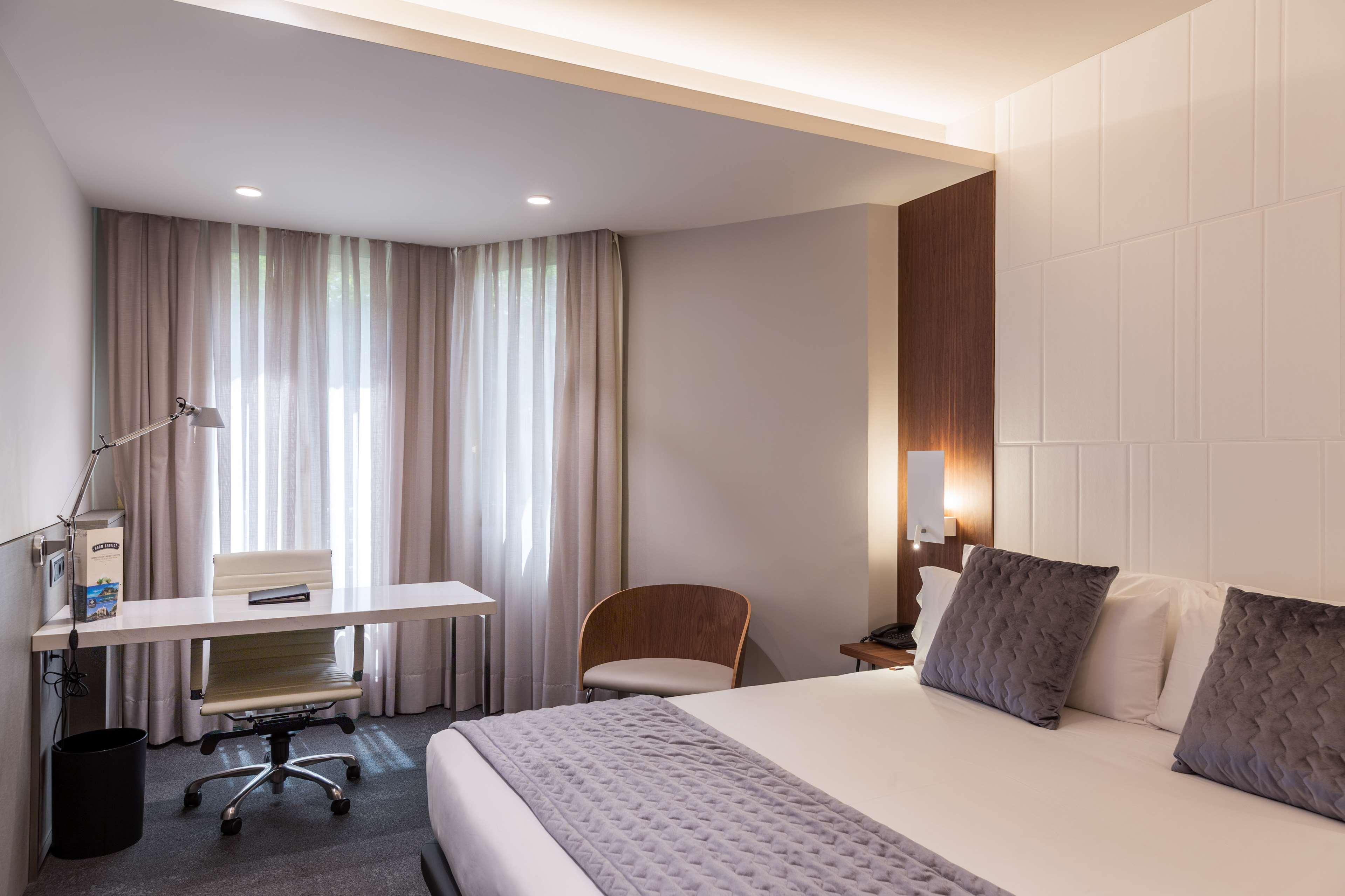 Best Western Premier Hotel Dante Barselona Dış mekan fotoğraf