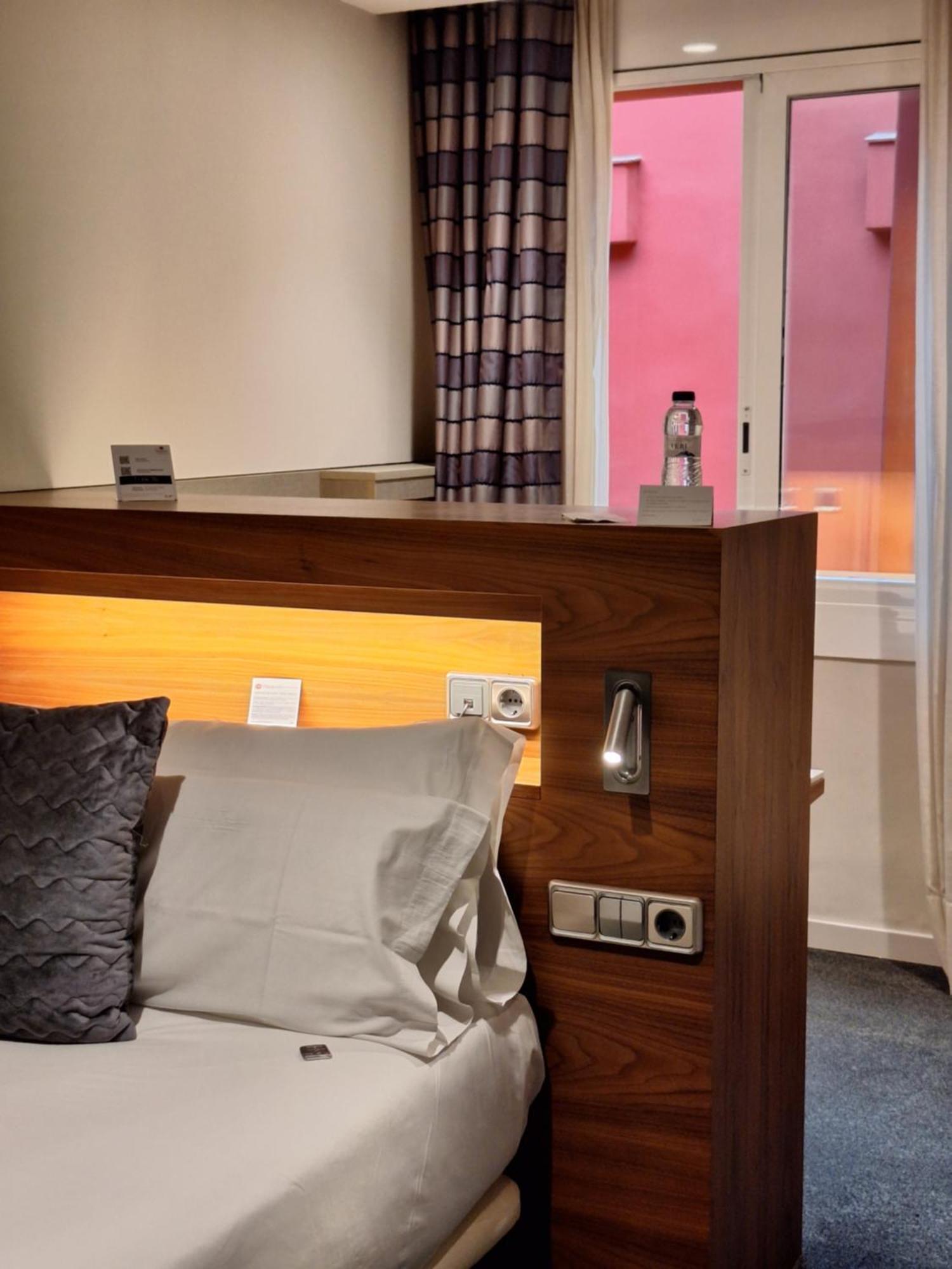 Best Western Premier Hotel Dante Barselona Dış mekan fotoğraf