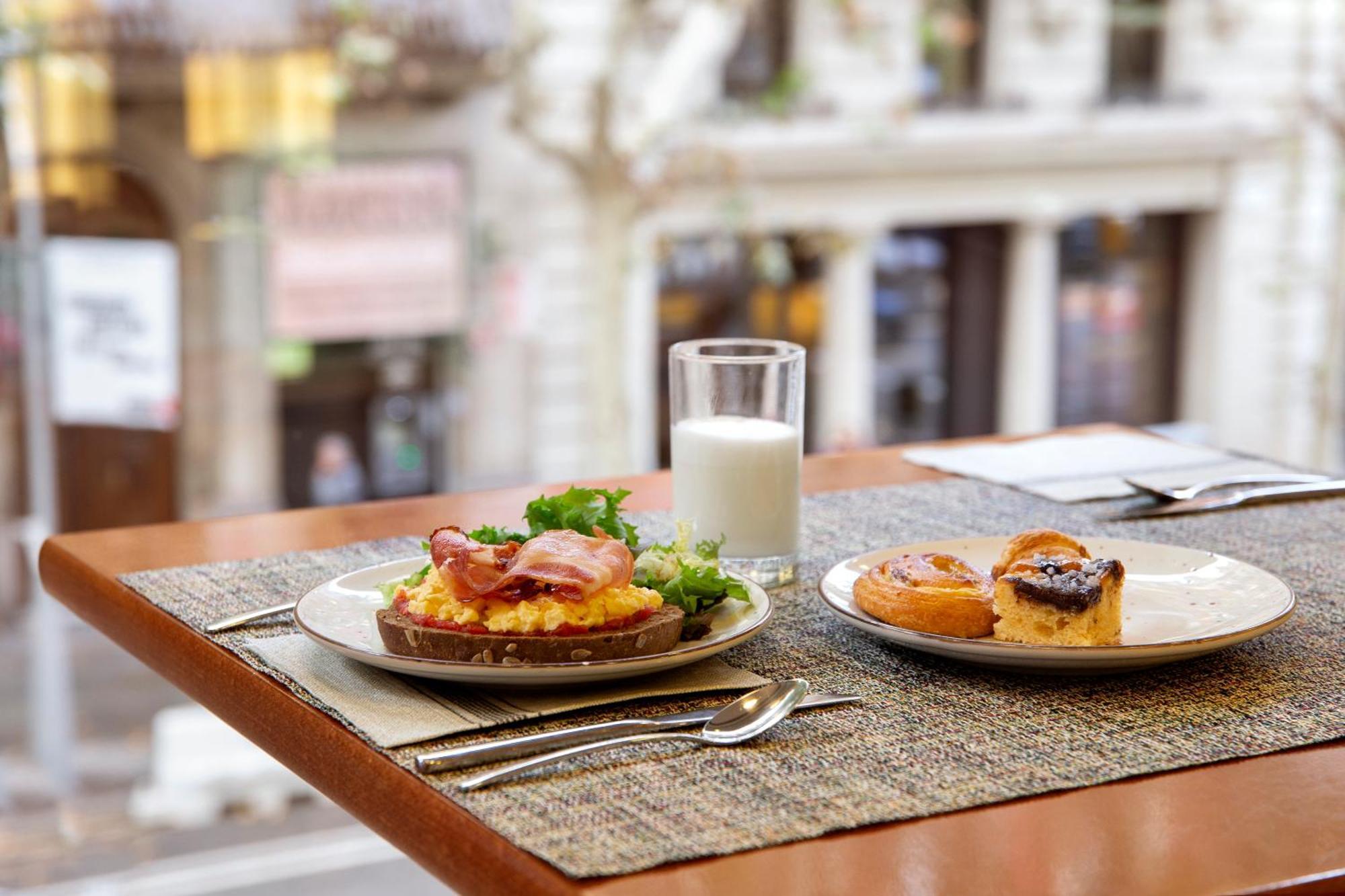 Best Western Premier Hotel Dante Barselona Dış mekan fotoğraf