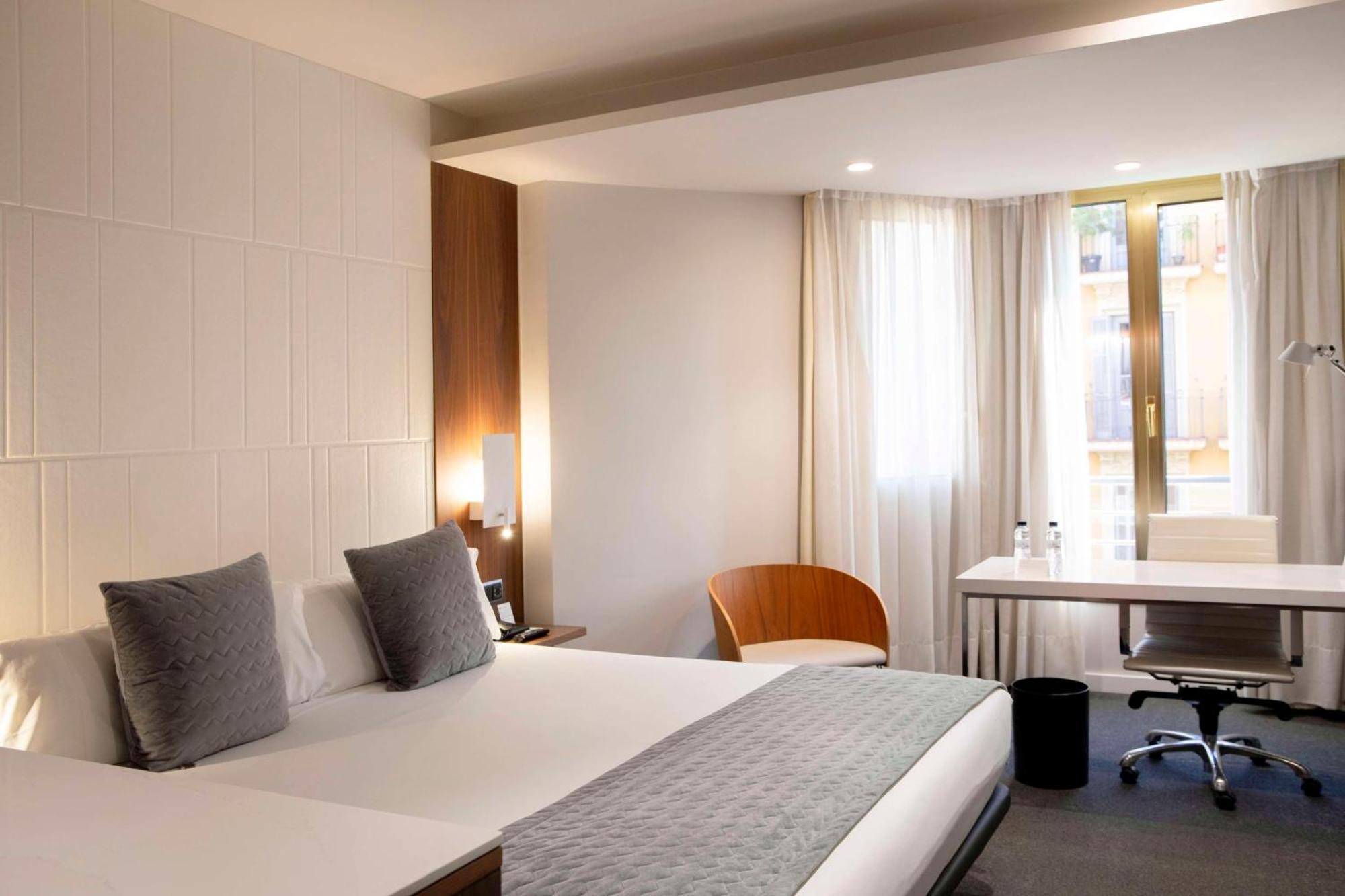 Best Western Premier Hotel Dante Barselona Dış mekan fotoğraf