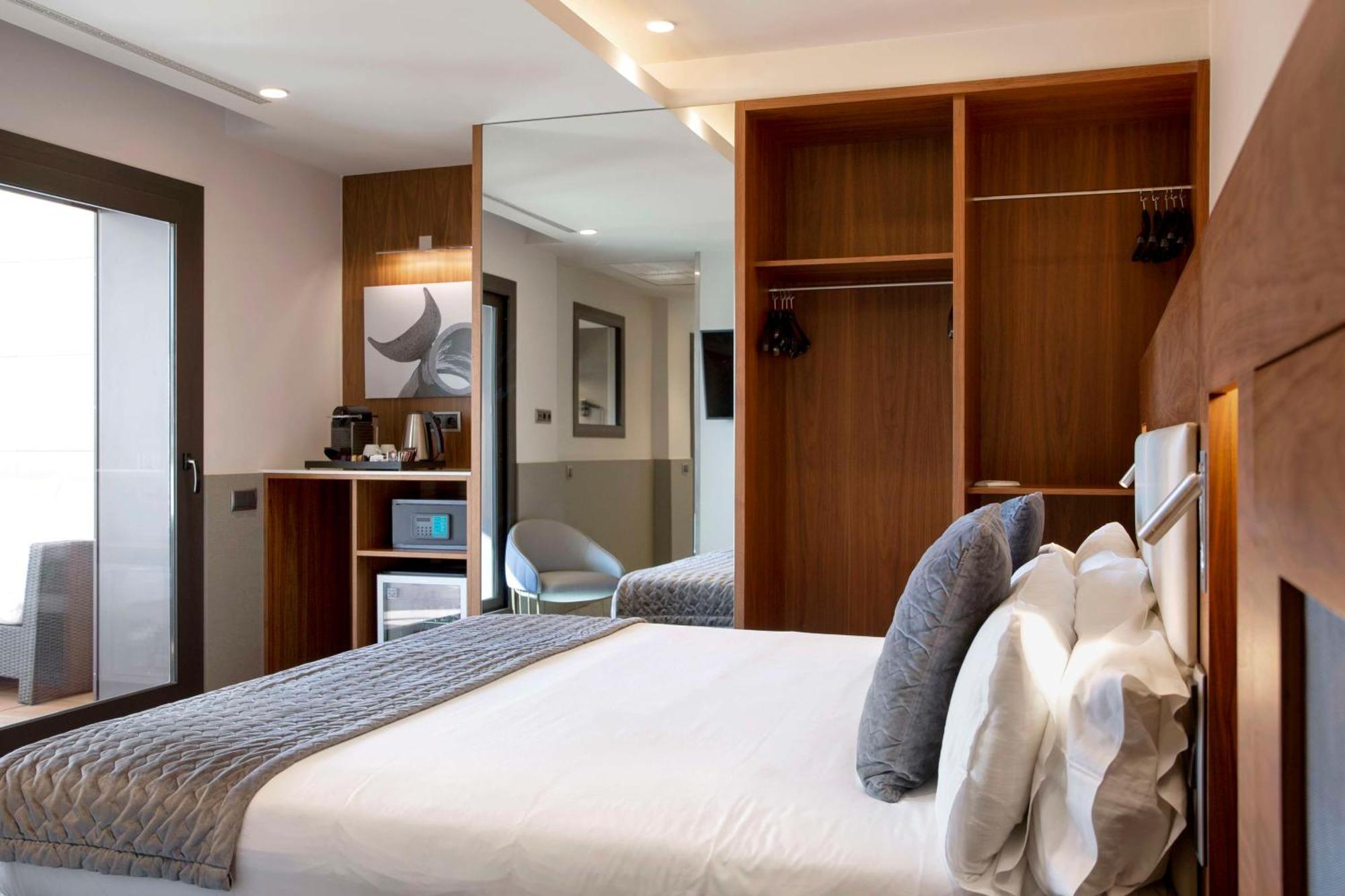 Best Western Premier Hotel Dante Barselona Dış mekan fotoğraf